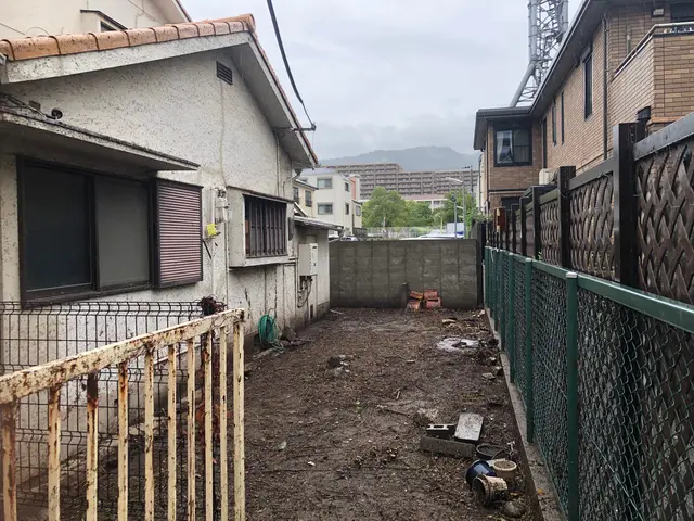 剪定して陽が入るよう◎春先まで綺麗なお庭を◎サービスの画像