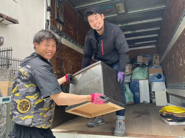 不用品の買取・回収、引越しゴミ、遺品整理等ご相談歓迎！出張・査定・見積、無料!!サービスの画像