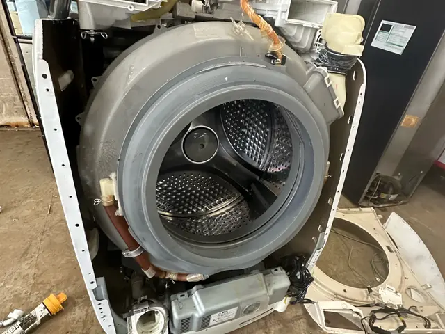 洗濯機クリーニングドラム式！大手メーカー研修済み！万が一故障した際の安心保証付きサービスの画像