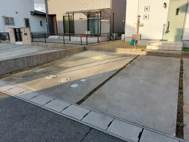 手作業にて草刈りさせて頂きます。素敵な状態にします。サービスの画像