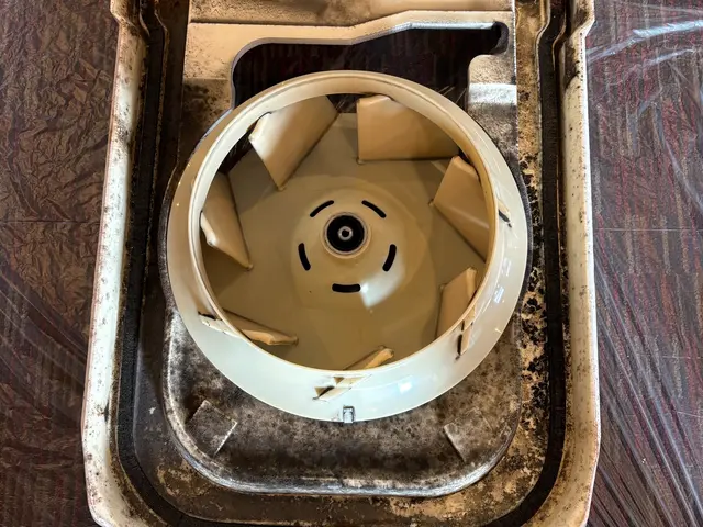 プロの技術でご満足いただけるように心を込めて作業いたしますサービスの画像