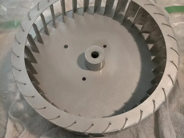 迷ったら当店へ前日予約対応します。明日空いてます。サービスの画像