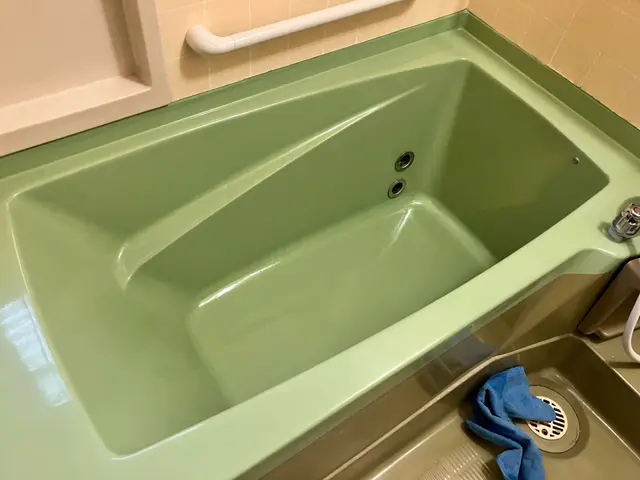 浴槽を新品同様に！交換費用が高くてお困りの方必見☆サービスの画像