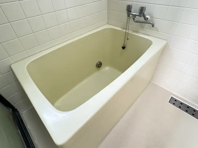 浴槽を新品同様に！交換費用が高くてお困りの方必見☆サービスの画像