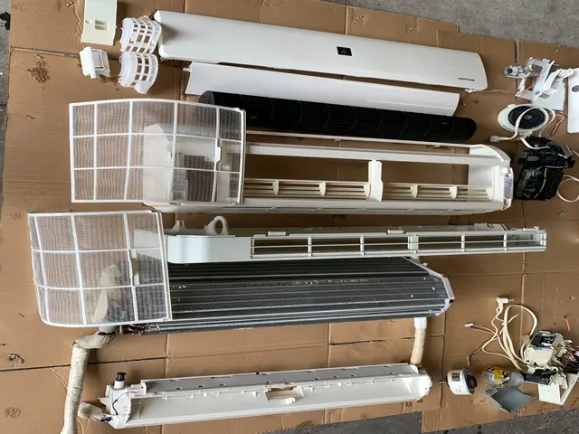 【今治市中心・地域密着店】修理業者が行う完全分解にて清掃致します！損害保険加入！サービスの画像