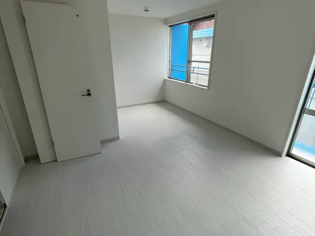 【限定2名】ウッドタイル白、茶各1名ずつ！倉庫在庫処分価格！！まずはお問合せを！サービスの画像