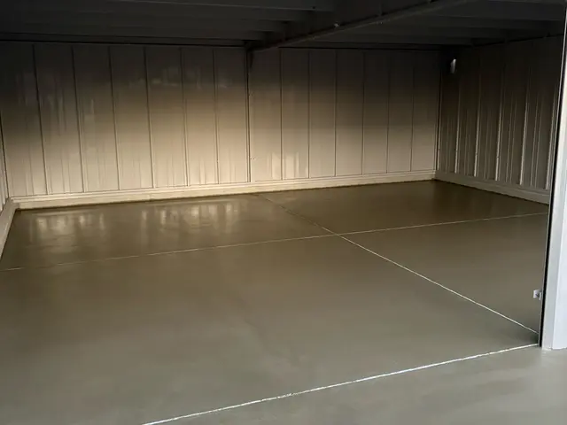 ひび割れ！クラック補修！サービスの画像