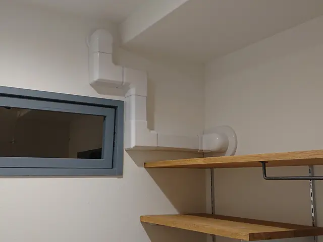 エアコン工事全般お受けします！  損害保険 加入済！ 第二種電気工事士がお伺い！サービスの画像