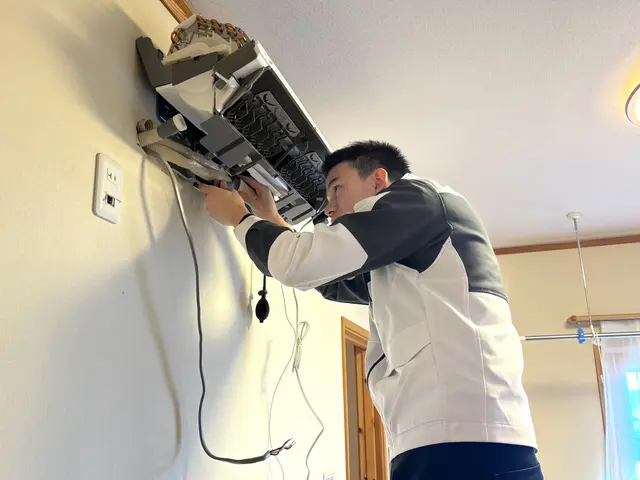 即日対応も可能！冷えない！水漏れ！直します！サービスの画像