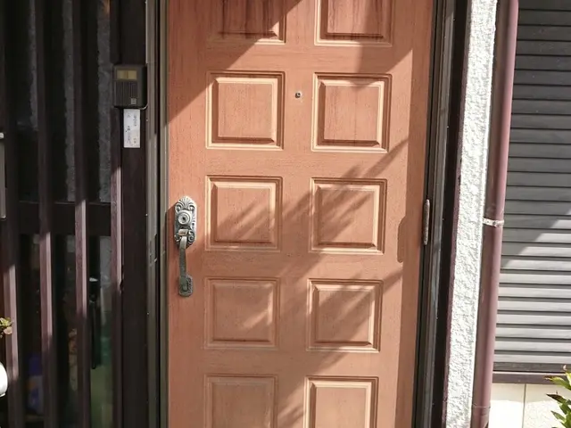 【業歴28年の経験実績】地域密着★玄関ドアリフォームは当店へお任せ下さい！サービスの画像