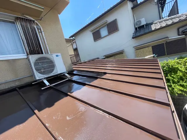 自信の完全自社施工！損害保険加入済みでもしもの際も安心◎駐車場代は当店負担！サービスの画像