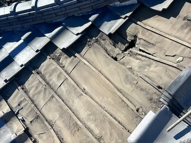 [父は業歴46年•私は業歴22年の親子2代による屋根工事]お見積り無料！サービスの画像