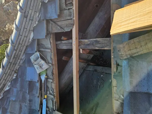 [父は業歴46年•私は業歴22年の親子2代による屋根工事]お見積り無料！サービスの画像