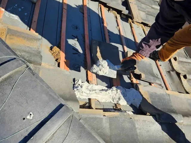 [父は業歴46年•私は業歴22年の親子2代による屋根工事]お見積り無料！サービスの画像