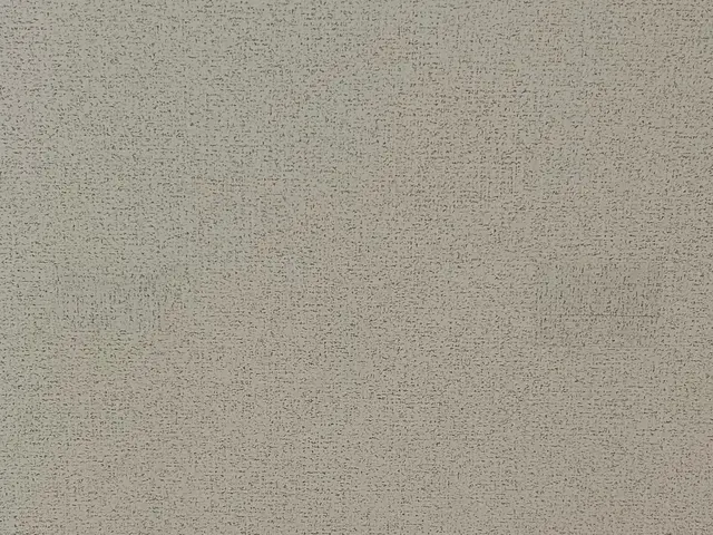 壁の穴にお困り方、当店へご連絡下さい。ご相談やお見積だけでも可能です！サービスの画像