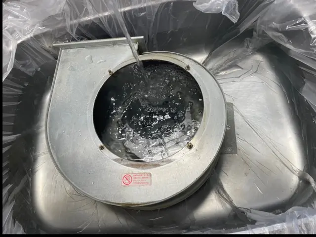 日野です。女性の方のみ日野指名可能です。リセット、大掃除でまとめてお任せくださいサービスの画像