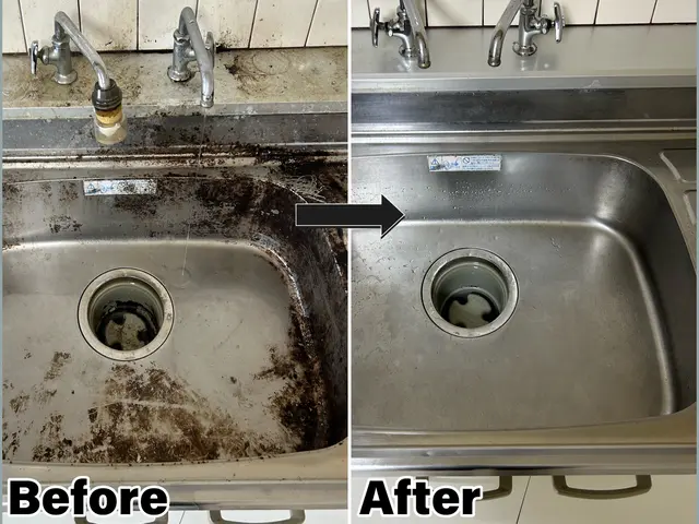 自社で開発した洗剤で隠れた汚れやカビを根こそぎ落とします。サービスの画像