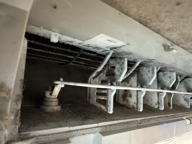 ☆エアコン内の汚れを綺麗に☆年末にかけて今がベストシーズン！親切丁寧で安心サービスの画像