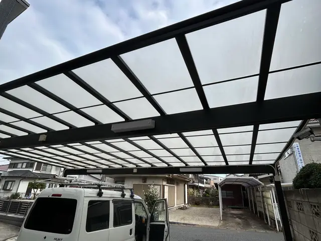 お隣様対策も！安心安全でカーポート高圧洗浄！サービスの画像