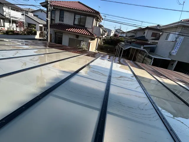 お隣様対策も！安心安全でカーポート高圧洗浄！サービスの画像