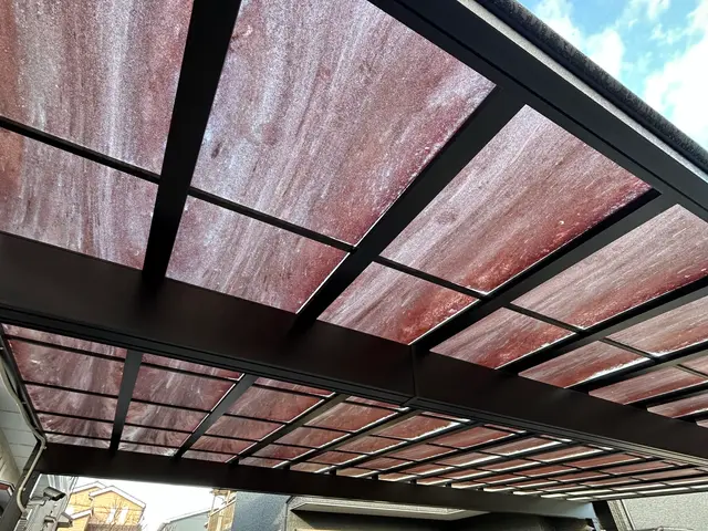 お隣様対策も！安心安全でカーポート高圧洗浄！サービスの画像