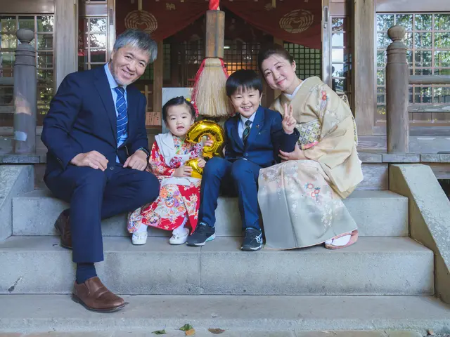 自然な笑顔を夫婦で撮影！和傘など小物は全て無料、人見知りさんも素敵な笑顔で♪