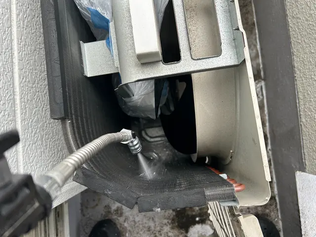 信頼と安心！自社スタッフによるエアコンクリーニング、総作業数1,000件以上！サービスの画像