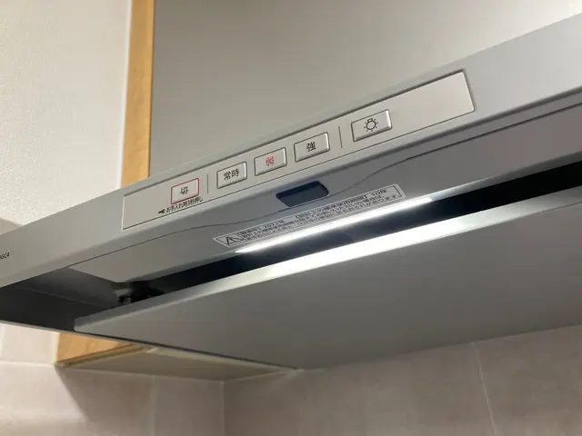 福岡市【キッチン・スリム型換気扇の取替え】処分費込み！◎PayPayもOK!!サービスの画像