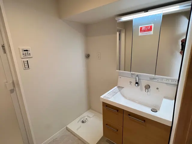 損害保険加入済み☆訪問時の駐車場代は当店が負担します！サービスの画像