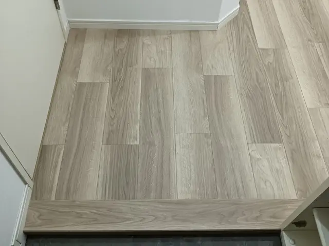 ◎クレカ決済可◎豊富な経験、実績を活かし丁寧なフローリング張替えをお答えします！サービスの画像