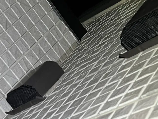 コバエ駆除&防止施工《男女各1名派遣》サービスの画像