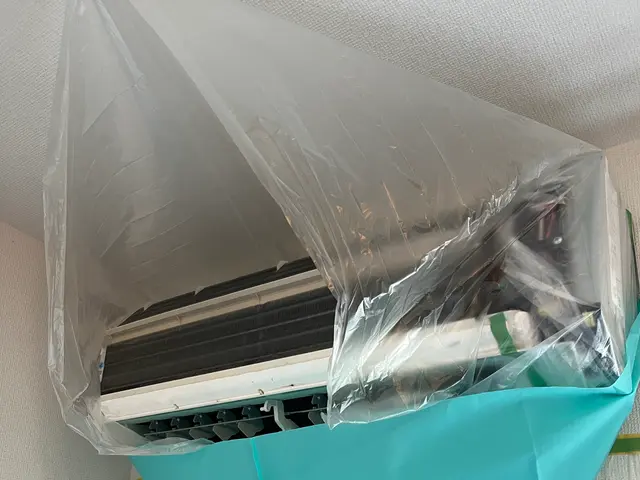 ホテル客室エアコンの経験もある丁寧な作業、確かな技術で洗浄いたします！サービスの画像