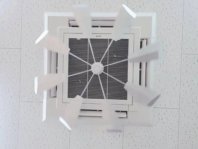 すべて自社対応◎女性スタッフも活躍中！駐車場代は当店が負担◎サービスの画像