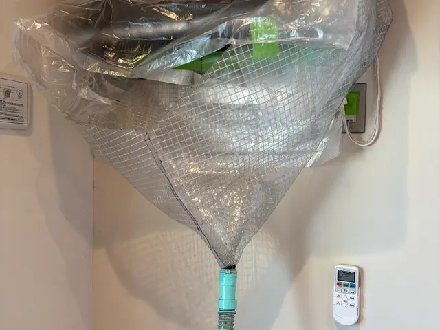 ノーマルエアコン専門店、エコ洗剤、防カビコーティング無料、第二種電気工事士サービスの画像