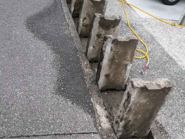 側溝掃除致します。つまりなどご相談ください。サービスの画像