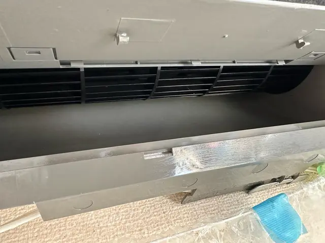 スチーマーと高圧洗浄機で落とします。サービスの画像