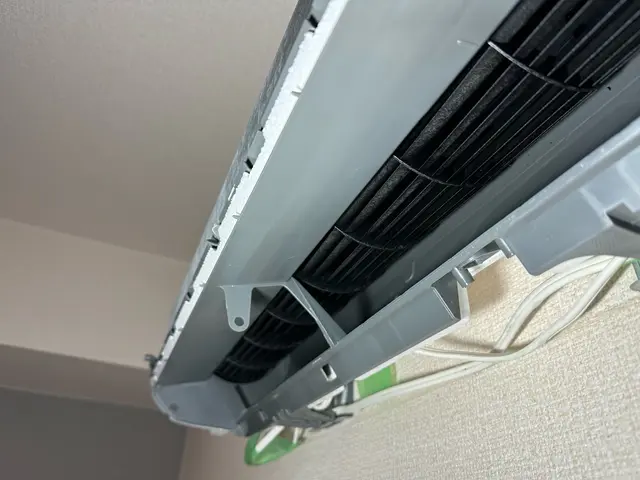 スチーマーと高圧洗浄機で落とします。サービスの画像