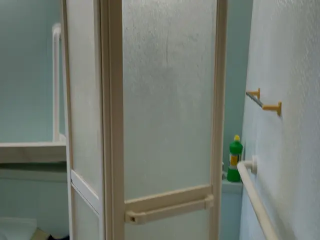 当店で当日カード払い対応可　排水のいやな臭いも徹底洗浄します　浴室クリーニングサービスの画像