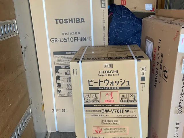 家具、家電、移動お任せ(*ﾟ∀ﾟ*)ソファー、食器棚吊り上げ下げ2名でお伺い！サービスの画像