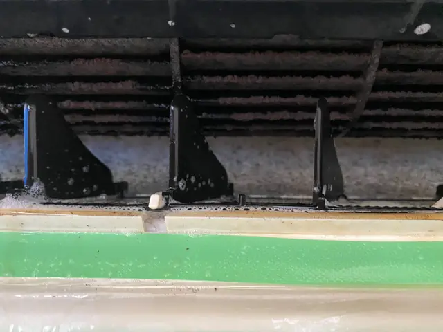 女性スタッフもしくは夫婦でお伺いいたします☆気になるカビをしっかりとお掃除しますサービスの画像