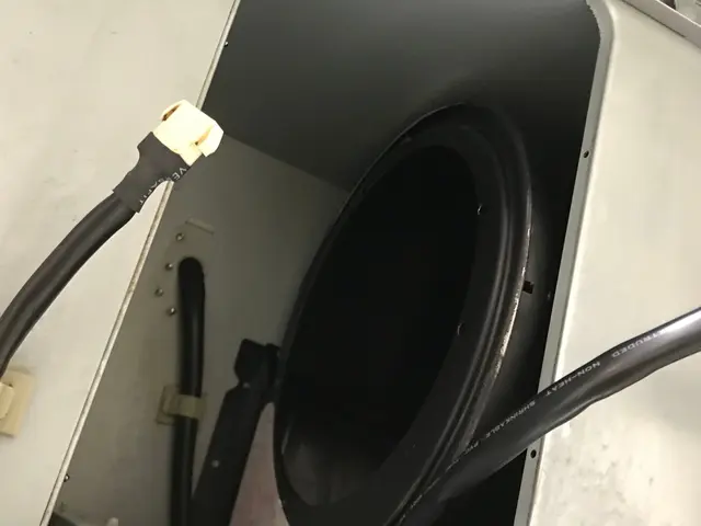 大手で作業をしているプロの手を低価額でご利用いただけます♪サービスの画像