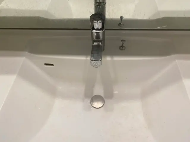 【水垢、カルキ汚れ】気になる方は、お任せください！綺麗に仕上げます★サービスの画像