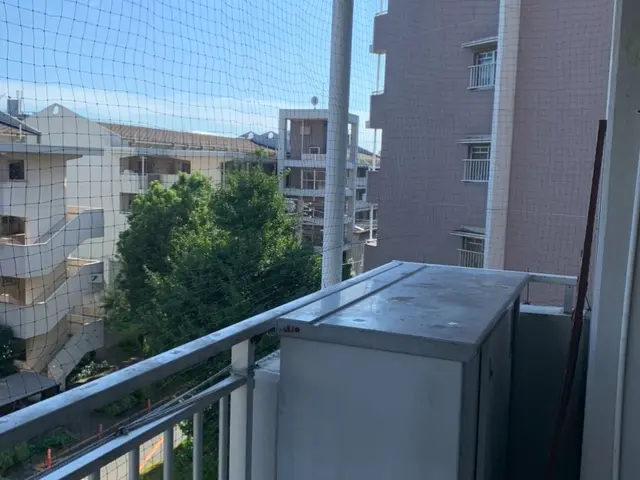 ベランダのフンの悩み、予算に合った対策までしっかり対応致します！サービスの画像