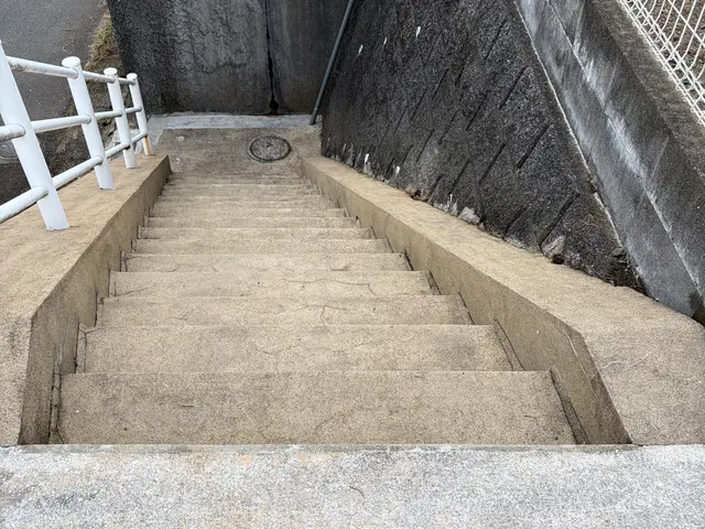 カーポート、ブロック塀、土間洗浄など外回りのお掃除はお任せください！サービスの画像