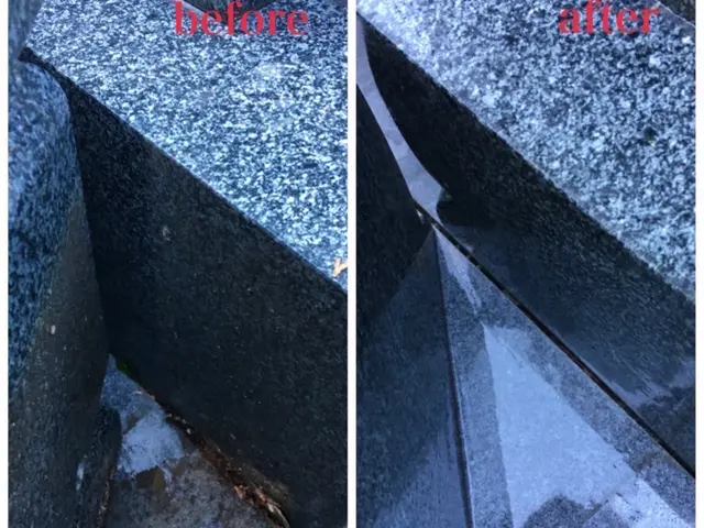 お墓のお掃除をメインで動いています！サービスの画像