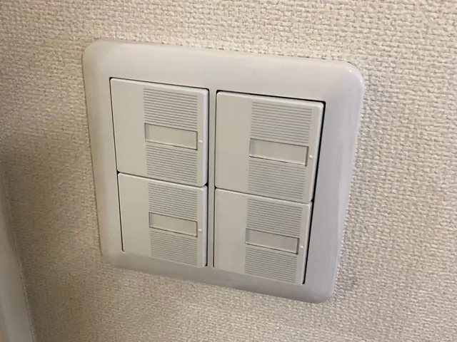 【コンセント・スイッチ交換】大手不動産会社での経験豊富な電気工事店★サービスの画像