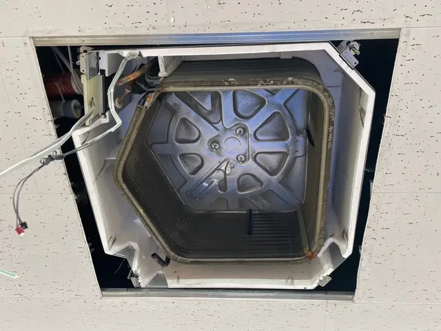 【電気工事士保有】豊富な経験と知識で安心！複数台もお任せ下さい。サービスの画像