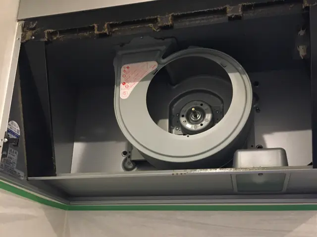 プロによるつけ置きで、こびりついた油汚れもスッキリ洗浄！！サービスの画像