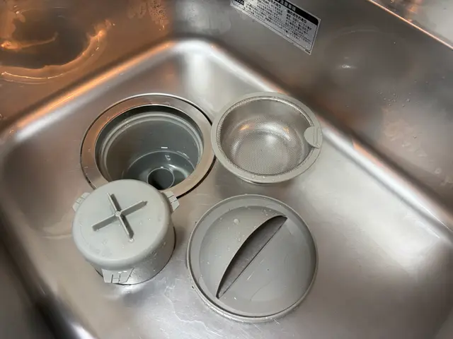 油汚れや焦げなどの除去しにくいところをプロが綺麗に致します！サービスの画像