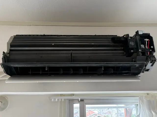 暖房を使い始める前にカビやホコリをキレイにしませんか？【女性スタッフ同行可能】サービスの画像